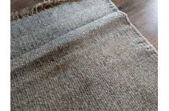 Gładki janobrązowy dywan dwustronny ręcznie tkany - kilim 140x200 HIT