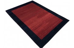 Czerwony delikatnie zdobiony dywan gabbeh 140x200cm wełna argentyńska klasyczny