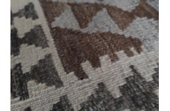 Etniczny kilim szary z Afganistanu dzieło Chobi nomadyczny 110x196cm
