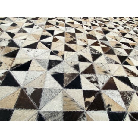 Natrualny skórzany dywan patchwork trójkąty 100% skóra 160x230cm, Indie, postarzany