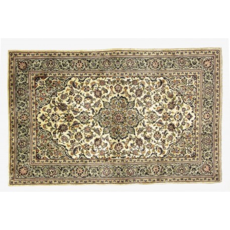 Beżowy oryginalny dywan Kashan (Keszan) z Iranu wełna 140x210cm perski