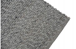 Dwustronny dywan zaplatany z wełny filcowanej Paulig Beat Tweed