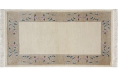 Rzeźbiony na obramowaniu beżowy dywan ręcznie tkany oryginalny Nepal Royal Indie 70x140cm 100% wełna klasyczny wzór