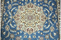 Ręcznie tkany dywan Nain 9la Habibian z Iranu 90x150cm niebieski