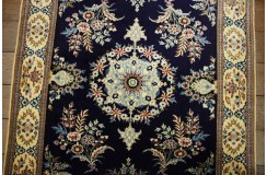 Ręcznie tkany dywan Nain 6la Habibian z Iranu 100x150cm granatowy