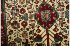 Ręcznie tkany dywan Bidjar z Iranu wełniany luksusowy kobierzec 136x210