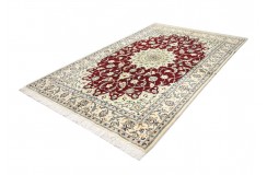 Ręcznie tkany dywan Nain 6la Habibian z Iranu 125x192cm czerwony