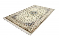 Ręcznie tkany dywan Nain 6la Habibian z Iranu 132x212cm beżowy
